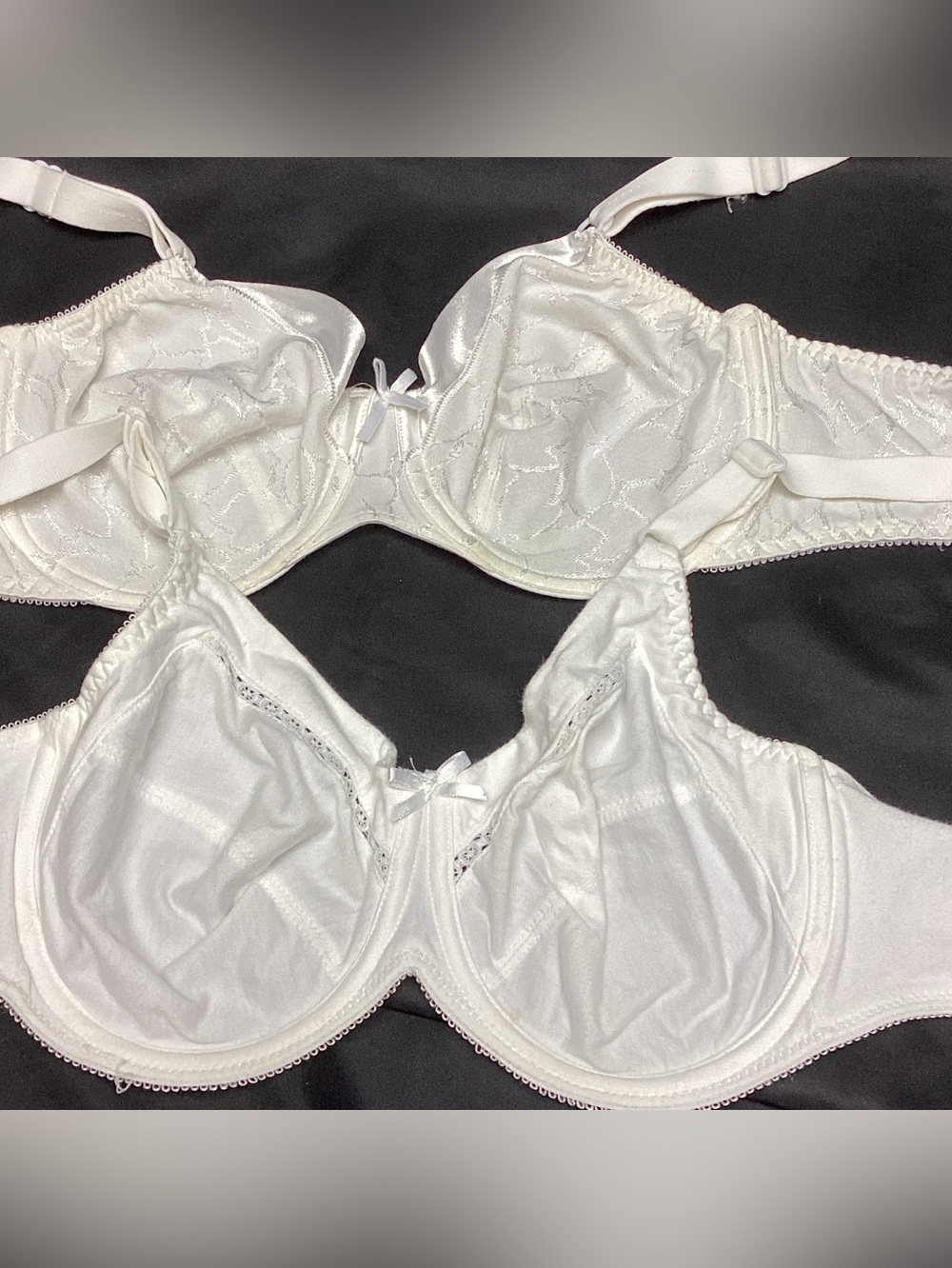 2 Vintage Bali Bras 34C White Cotton Pin Up 70s EXCELLENT!